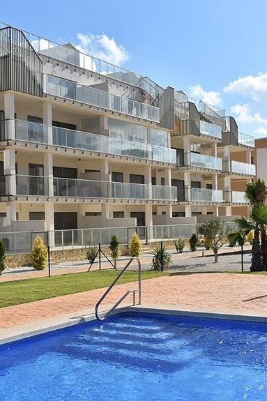 En megler med gode referanser - SPANIA1.no