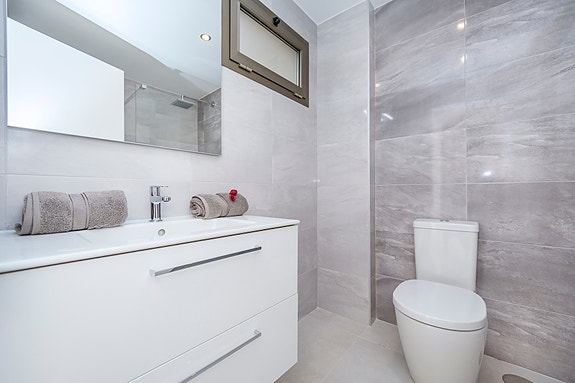 En megler med gode referanser - SPANIA1.no