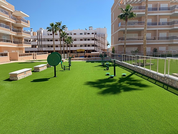 En megler med gode referanser -  SPANIA1.no