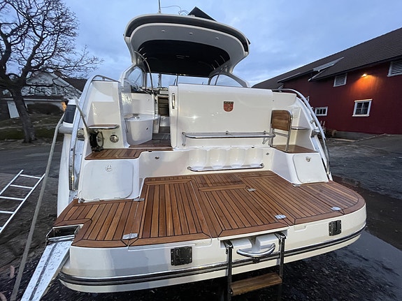 Marex 350 cc med D6 400 28 of 30