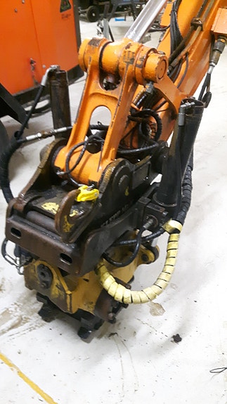 Hitachi 85US 3 of 17