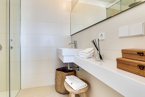 En megler med gode referanser - SPANIA1.no