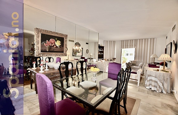 En megler med gode referanser - SPANIA1.no