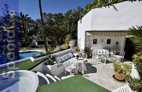 En megler med gode referanser - SPANIA1.no