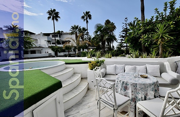 En megler med gode referanser - SPANIA1.no