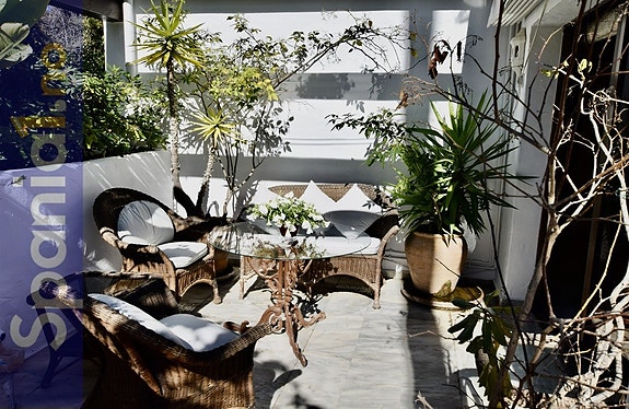 En megler med gode referanser - SPANIA1.no