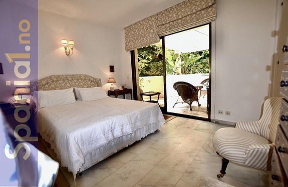 En megler med gode referanser - SPANIA1.no