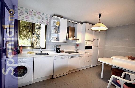 En megler med gode referanser - SPANIA1.no