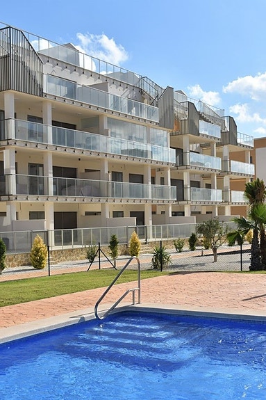 En megler med gode referanser - SPANIA1.no