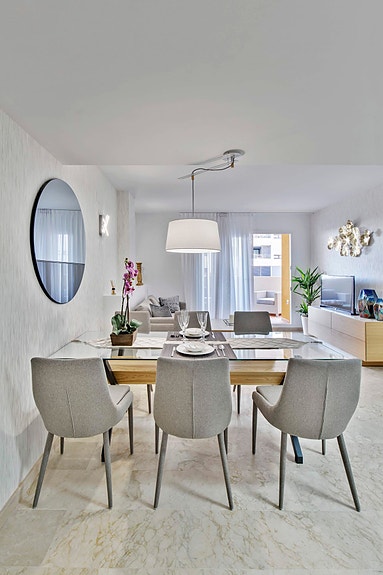 En megler med gode referanser - SPANIA1.no