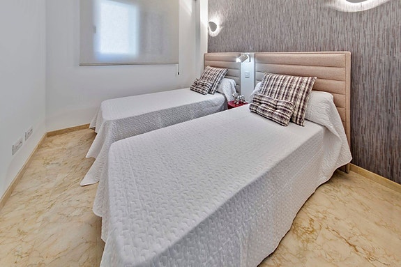 En megler med gode referanser - SPANIA1.no