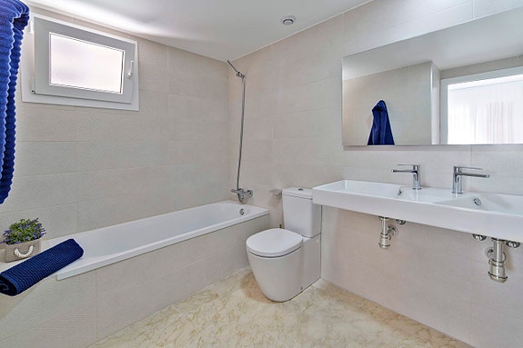 En megler med gode referanser - SPANIA1.no