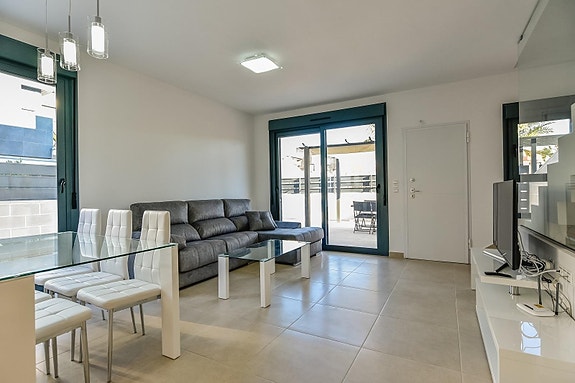 En megler med gode referanser - SPANIA1.no