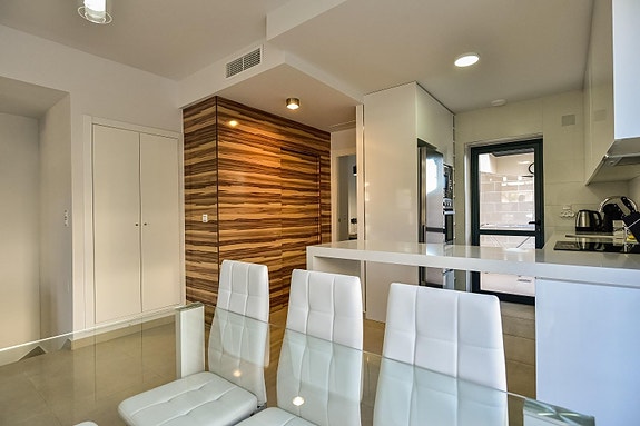 En megler med gode referanser - SPANIA1.no