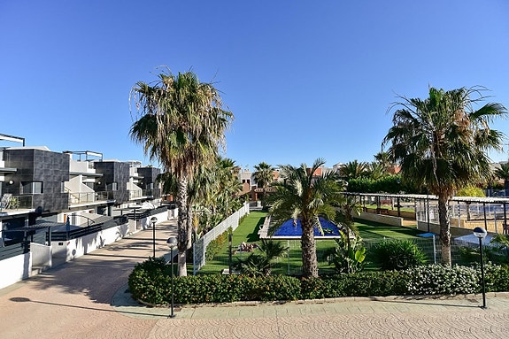 En megler med gode referanser - SPANIA1.no