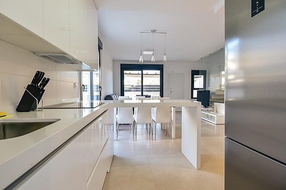 En megler med gode referanser - SPANIA1.no