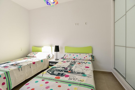 En megler med gode referanser - SPANIA1.no