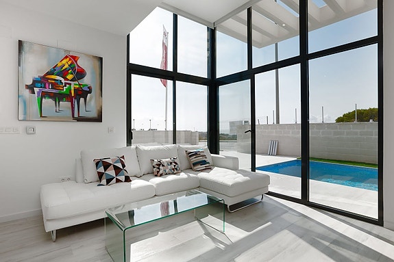 En megler med gode referanser -  SPANIA1.no