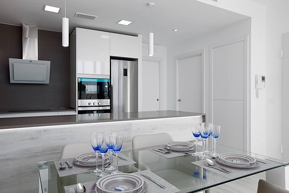 En megler med gode referanser -  SPANIA1.no