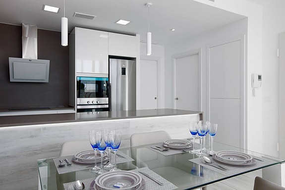 En megler med gode referanser -  SPANIA1.no