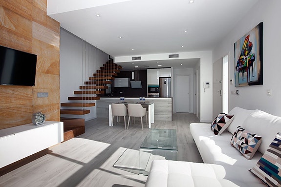 En megler med gode referanser -  SPANIA1.no