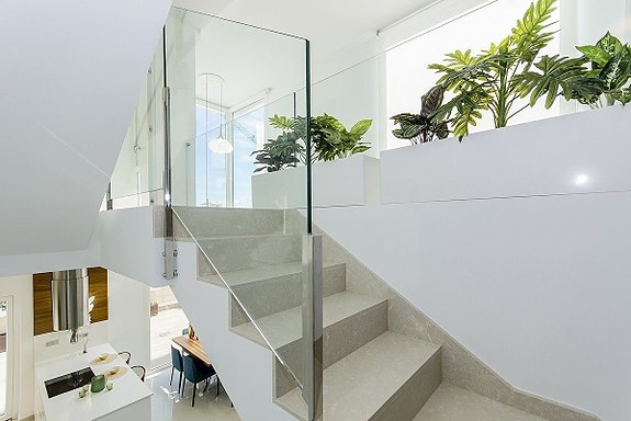 En megler med gode referanser -  SPANIA1.no