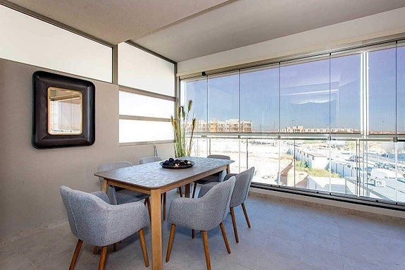 En megler med gode referanser - SPANIA1.no