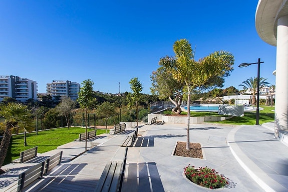 En megler med gode referanser - SPANIA1.no