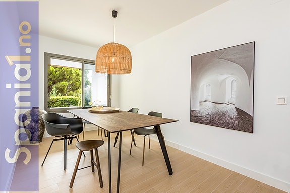 En megler med gode referanser - SPANIA1.no