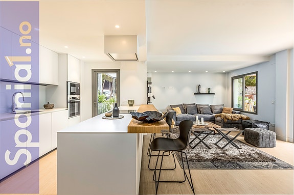 En megler med gode referanser - SPANIA1.no