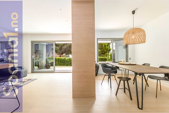 En megler med gode referanser - SPANIA1.no