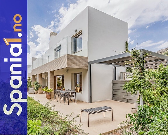 En megler med gode referanser - SPANIA1.no