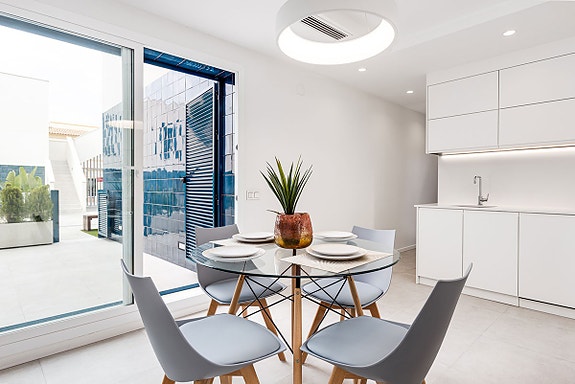 En megler med gode referanser - SPANIA1.no