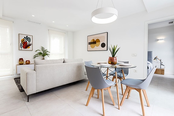 En megler med gode referanser - SPANIA1.no