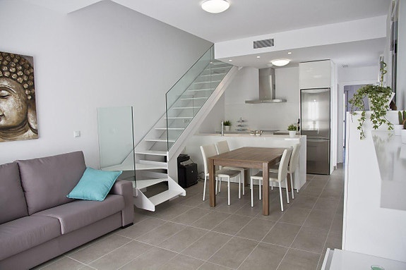 En megler med gode referanser - SPANIA1.no