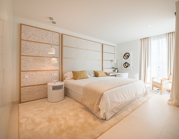 En megler med gode referanser - SPANIA1.no