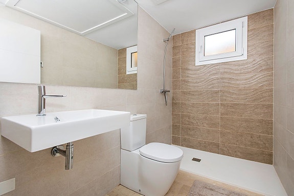 En megler med gode referanser - SPANIA1.no