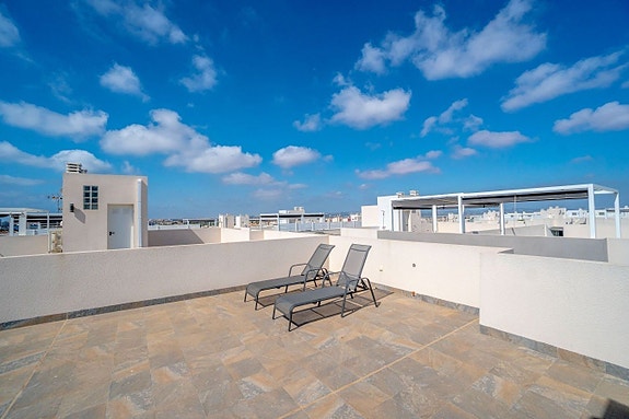 En megler med gode referanser - SPANIA1.no