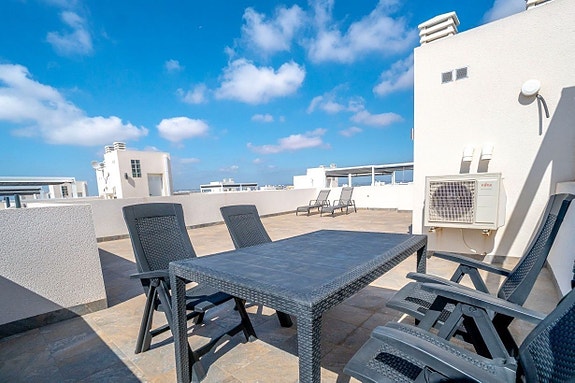 En megler med gode referanser - SPANIA1.no