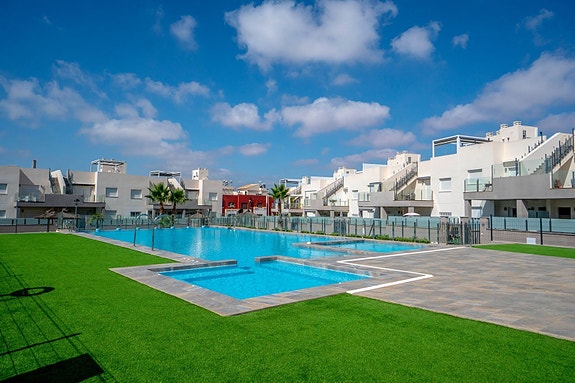 En megler med gode referanser - SPANIA1.no