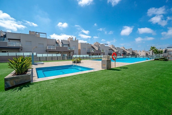 En megler med gode referanser - SPANIA1.no