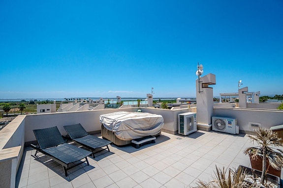 En megler med gode referanser -  SPANIA1.no