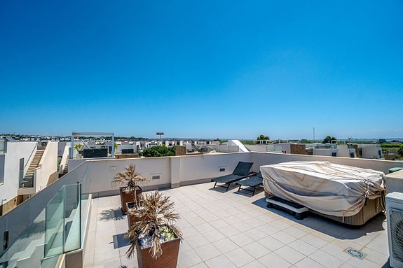 En megler med gode referanser -  SPANIA1.no