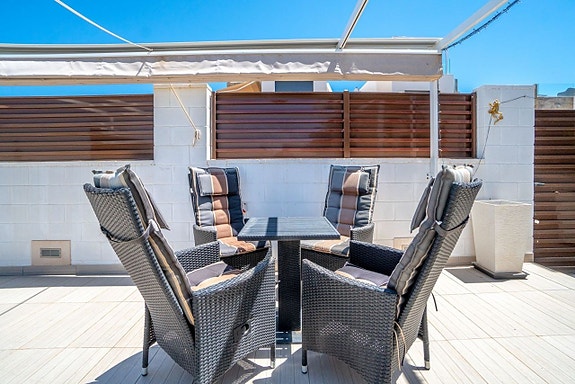 En megler med gode referanser -  SPANIA1.no