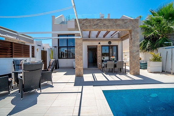 En megler med gode referanser -  SPANIA1.no