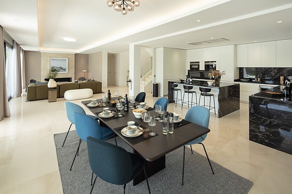 En megler med gode referanser - SPANIA1.no