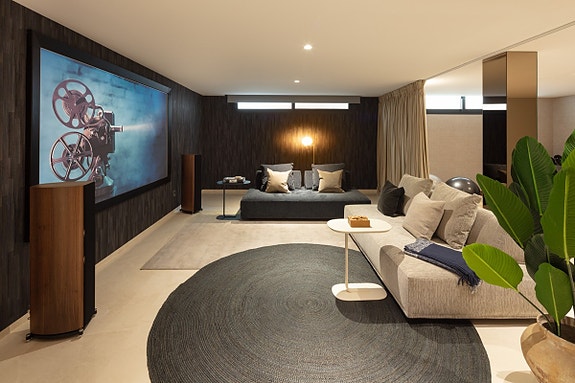 En megler med gode referanser - SPANIA1.no