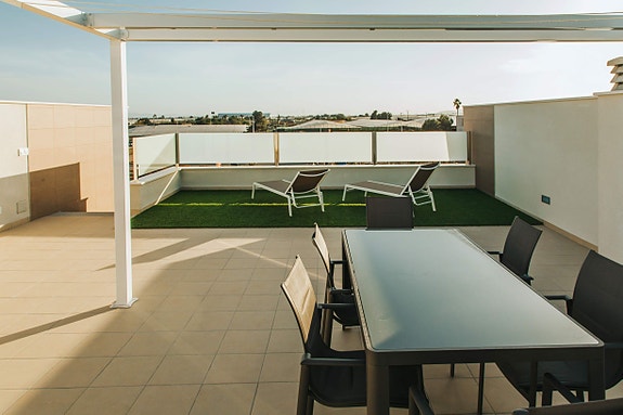 En megler med gode referanser -  SPANIA1.no