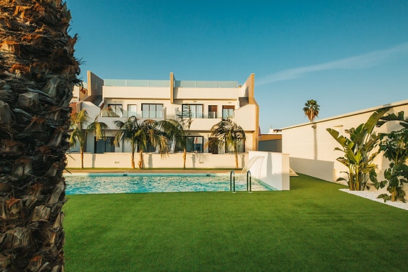 En megler med gode referanser -  SPANIA1.no