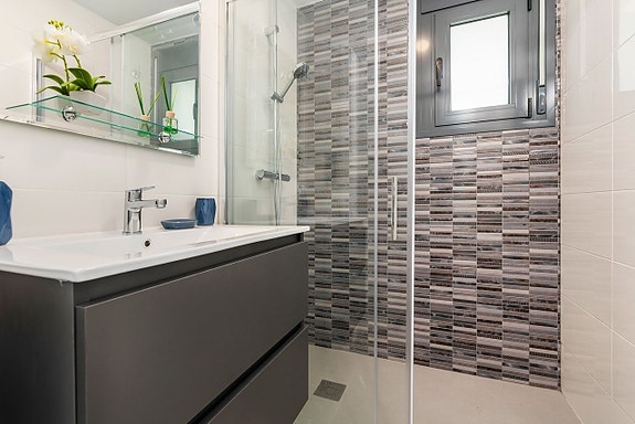 En megler med gode referanser -  SPANIA1.no